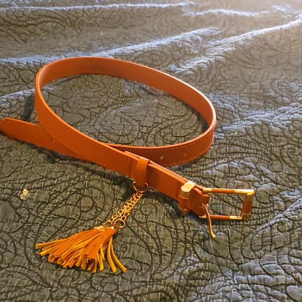 Francescas brown leather belt